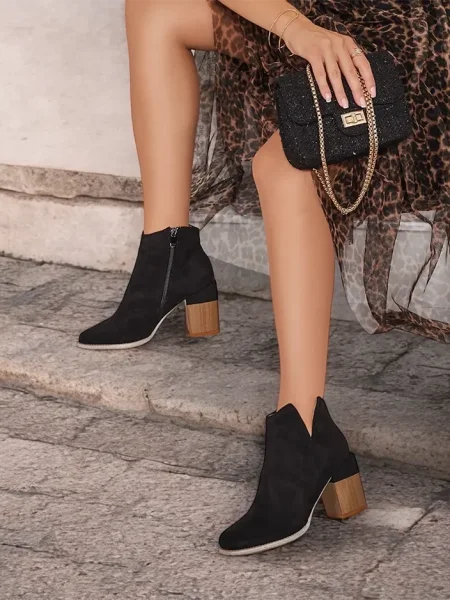 Botine Resti din piele de căprioară negru