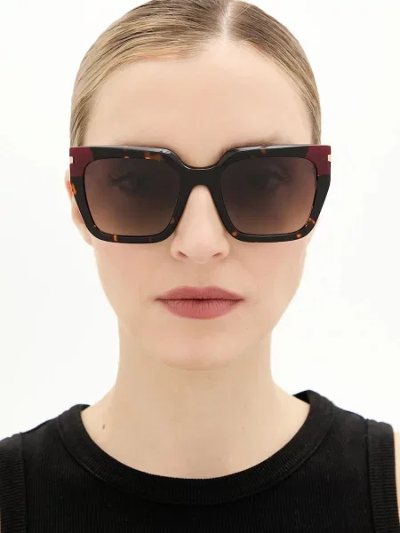 Sunčane naočale Carolina Herrera za žene HER zlatna
