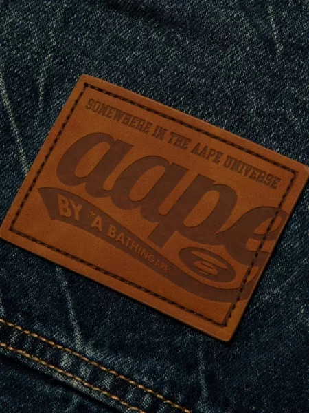 С яка дънково яке Aape By *a Bathing Ape® от рипсено кадифе с качулка синьо