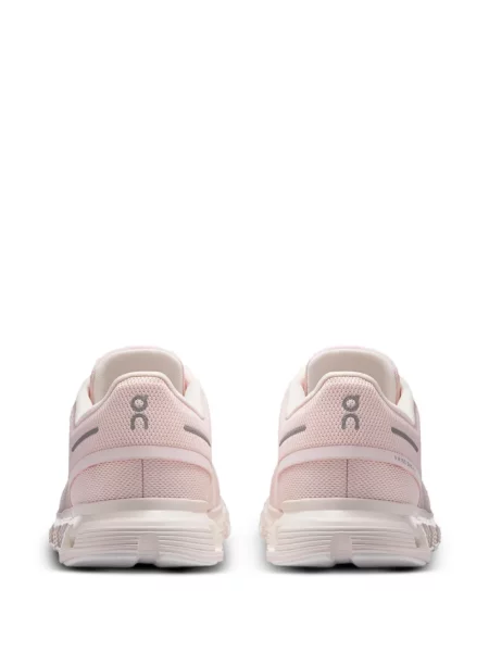 Sneakerși On roz