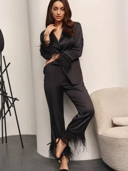 Костюмна піжама Anabel Arto з довгим рукавом чорна