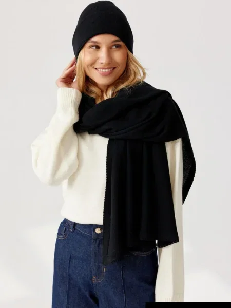 Šal Ander iz merina črna