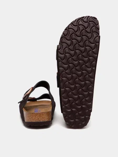 Замшевые шлепанцы Birkenstock коричневые