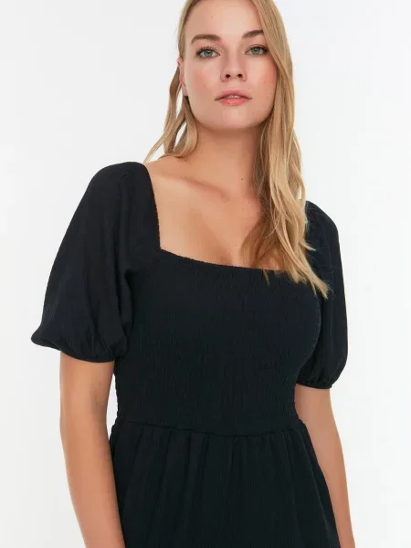 Midi obleka Trendyol črna