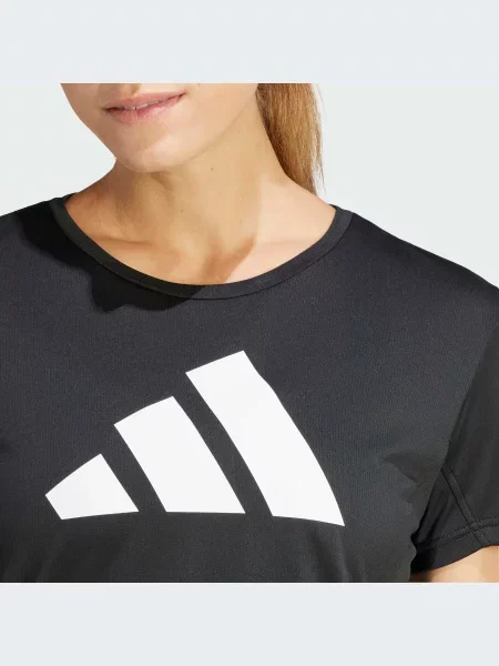 Переработанный спортивная футболка Adidas черная