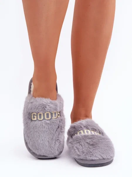 Pantofle Marka Niezdefiniowana s nápisem šedé