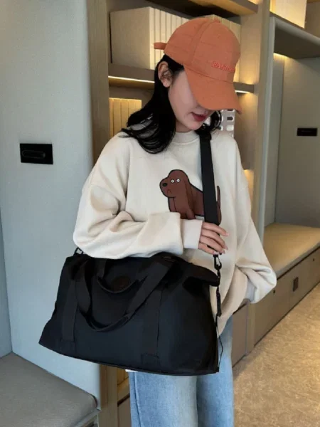 Спортивная сумка Royalbag черная