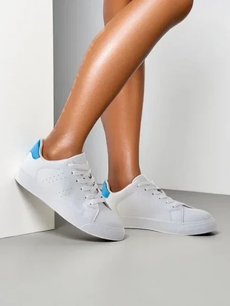 Sneakerși Resti alb