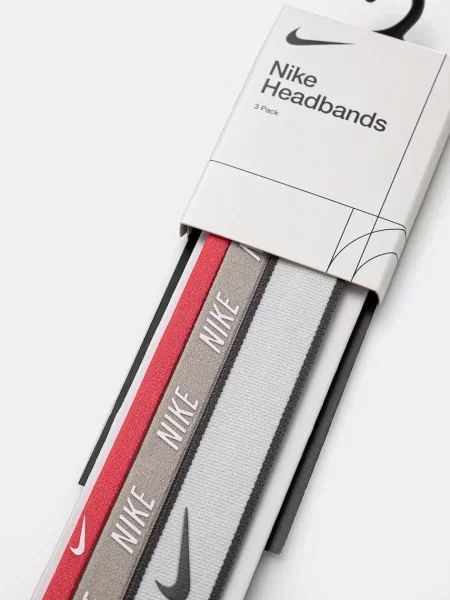 Шапка Nike белая