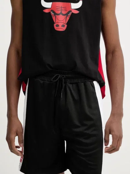 Kratke hlače New Era črna