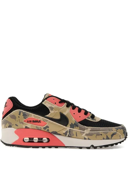 Pantaloni scurți Nike cu șireturi din dantelă cu model camuflaj roz