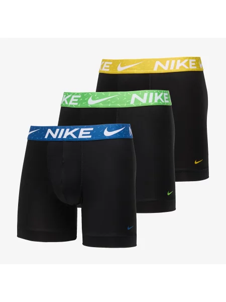 Hlačke Nike črna