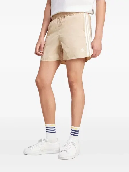 Pantaloni scurți Adidas tricotate cu dungi de costum negru