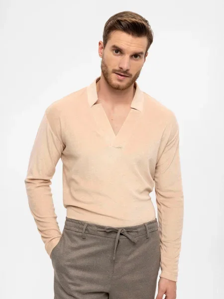 Antioch Tricou deschis bej