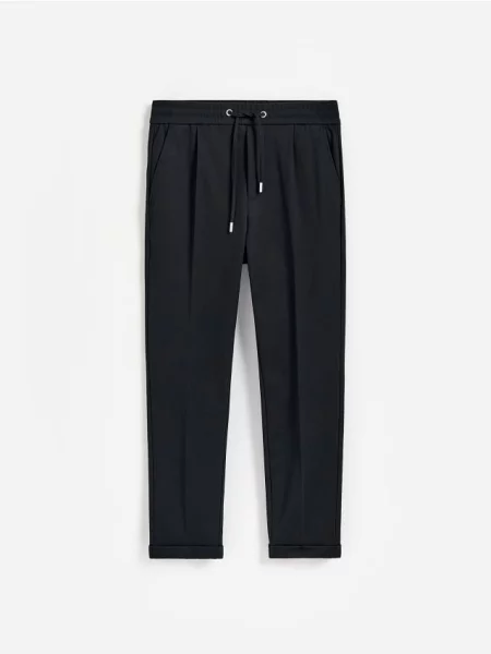 Reserved Pantaloni regular cu fibră de bambus negru