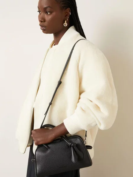 Jacquemus Kabelka Le Petit Turismo černá