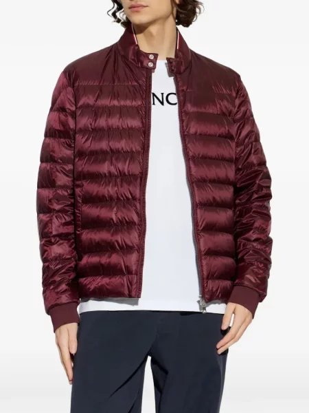 Matlasat geacă Moncler roșu