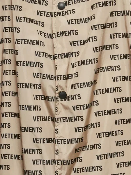 Дъждобран Vetements с принт
