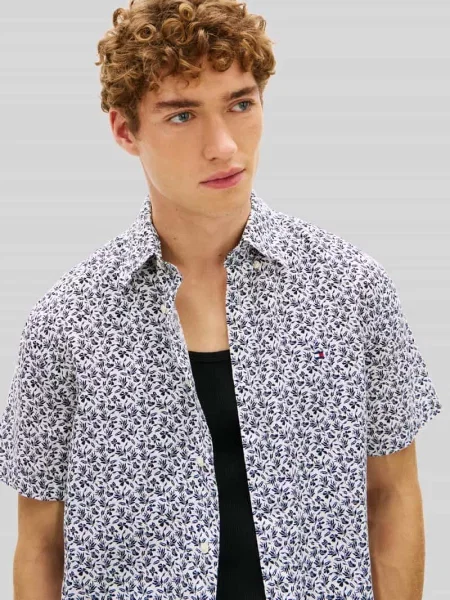 Koszula z krótkim rękawem krój regular fit Tommy Hilfiger biała