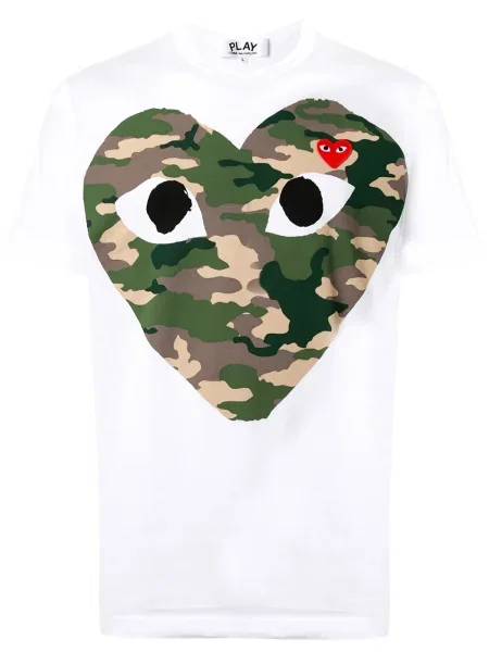 Tricou Comme Des Garcons Play cu model camuflaj alb