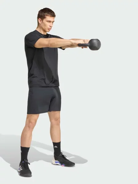 Спортивные шорты Adidas черные