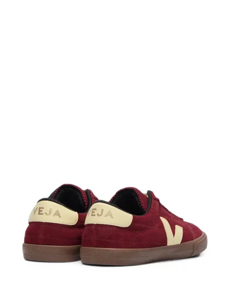 Sneakerși Veja din piele de căprioară roșu