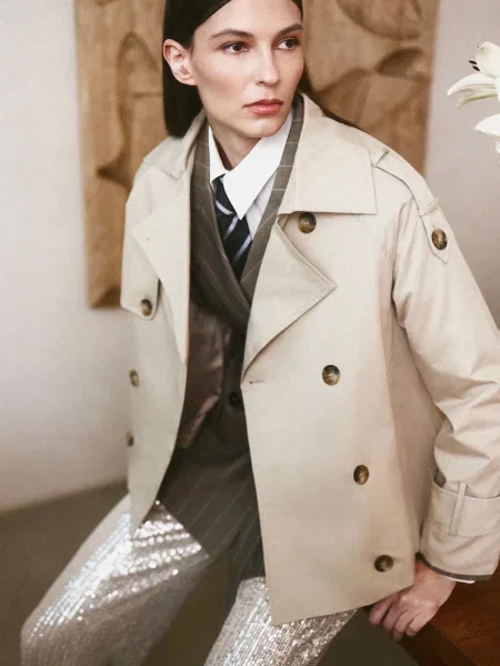 Къс шлифер Answear Lab преходен модел с двуредно закопчаване бежово