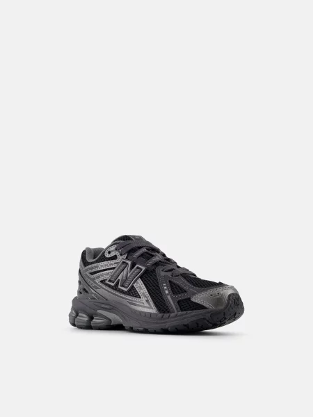 Дитячі кросівки New Balance чорні