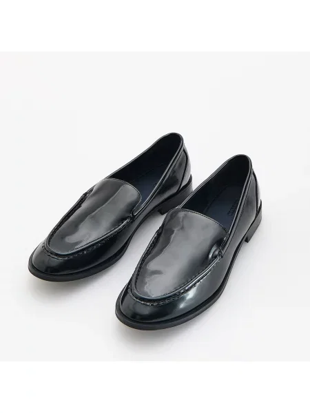 Reserved Lakované loafers černý