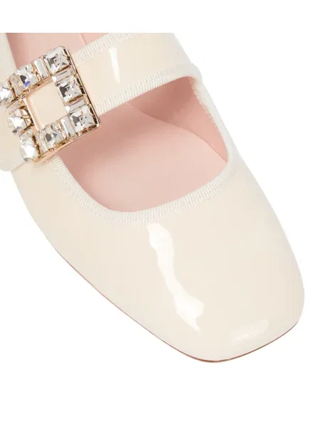 Balerini Roger Vivier din piele de lac alb
