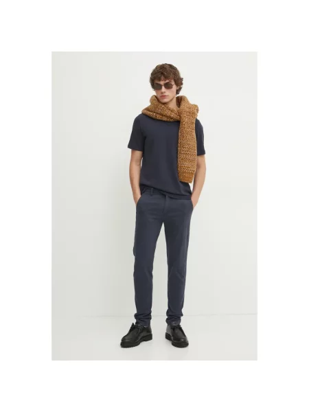 Сhinosy Levi's niebieskie