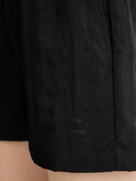 Pantaloni scurți Won Hundred negru