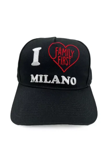 Șapcă Family First cu broderie negru