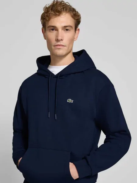 Bluza z kapturem o kroju relaxed fit z mieszanki bawełny Lacoste granatowa