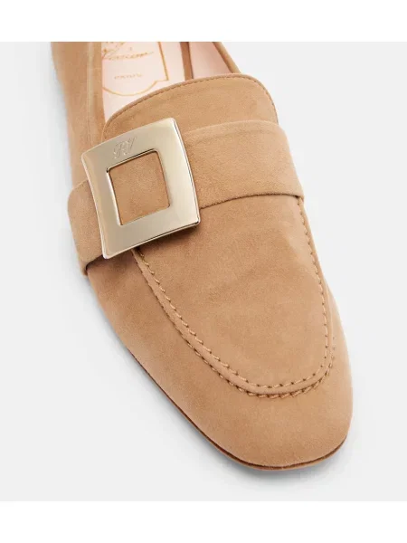 Pantofi loafer Roger Vivier din piele de căprioară bej