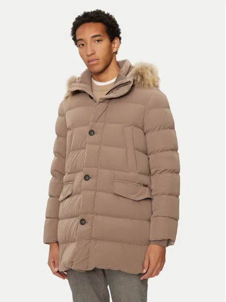 Hetregó Пухено яке Parker бежов