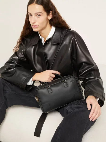 Loewe Kabelka Amazona 28 černá