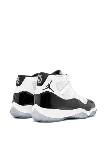 Sneakersy Jordan 11 Retro retro białe