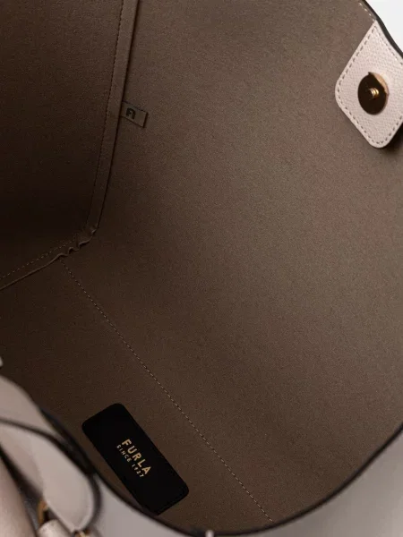 Кожаная сумочка Furla
