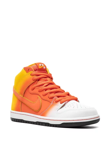 Sportbačiai Nike Dunk oranžinė