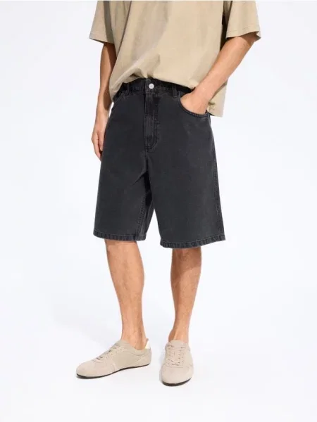 Reserved Jeansowe szorty baggy czarny