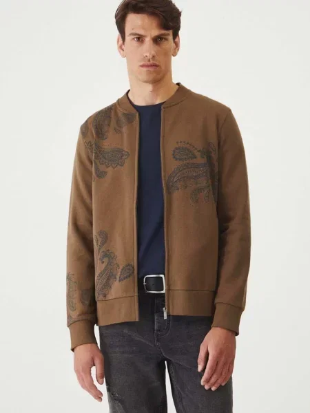 Суитчър Medicine с принт кафяво