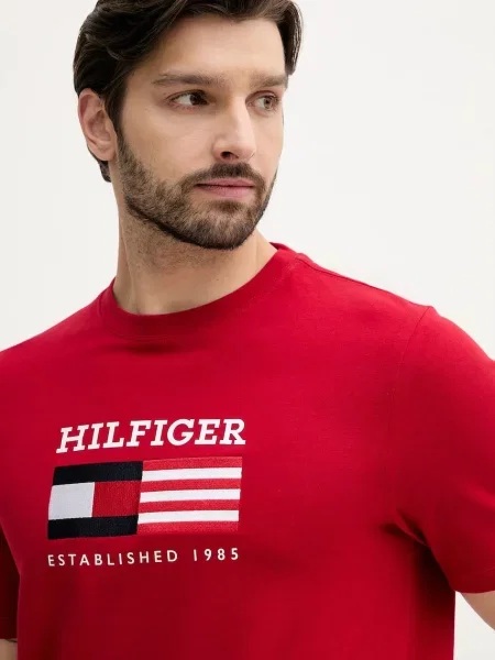 Tričko Tommy Hilfiger s potiskem červená