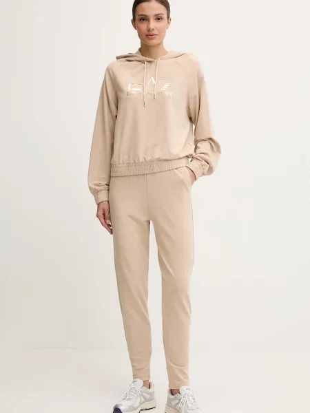 Анцуг Emporio Armani бежово