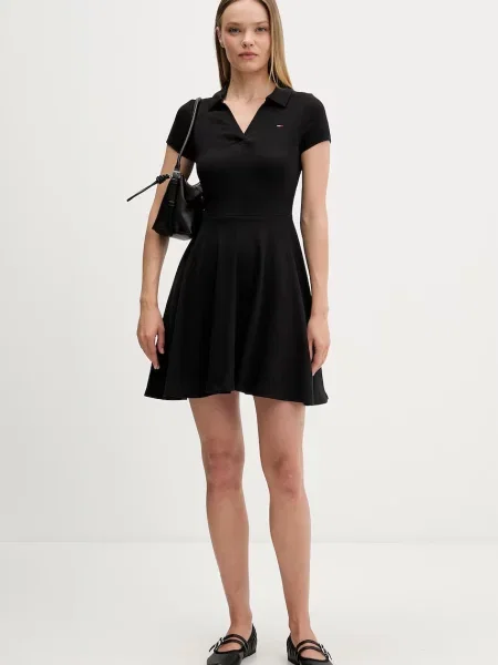 Tommy Jeans rochie evazată din cu negru