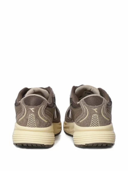 Sneakerși Diadora maro