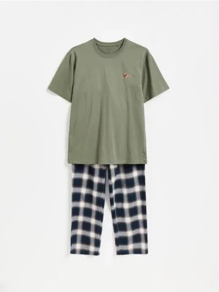 Reserved Pijama din două piese cu broderie verde-oliv verde