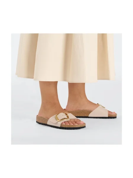 Pantofi Birkenstock cu cataramă bej