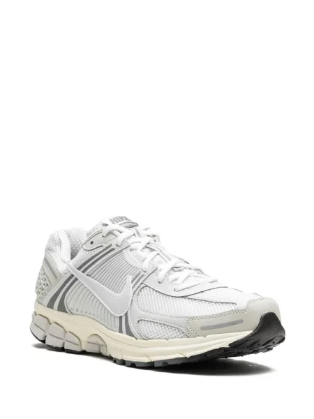 Sportbačiai Nike Vomero balta