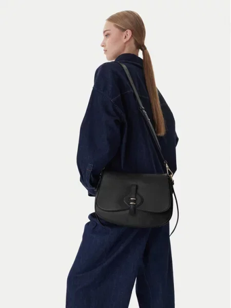 Torebka Coccinelle skórzana czarna